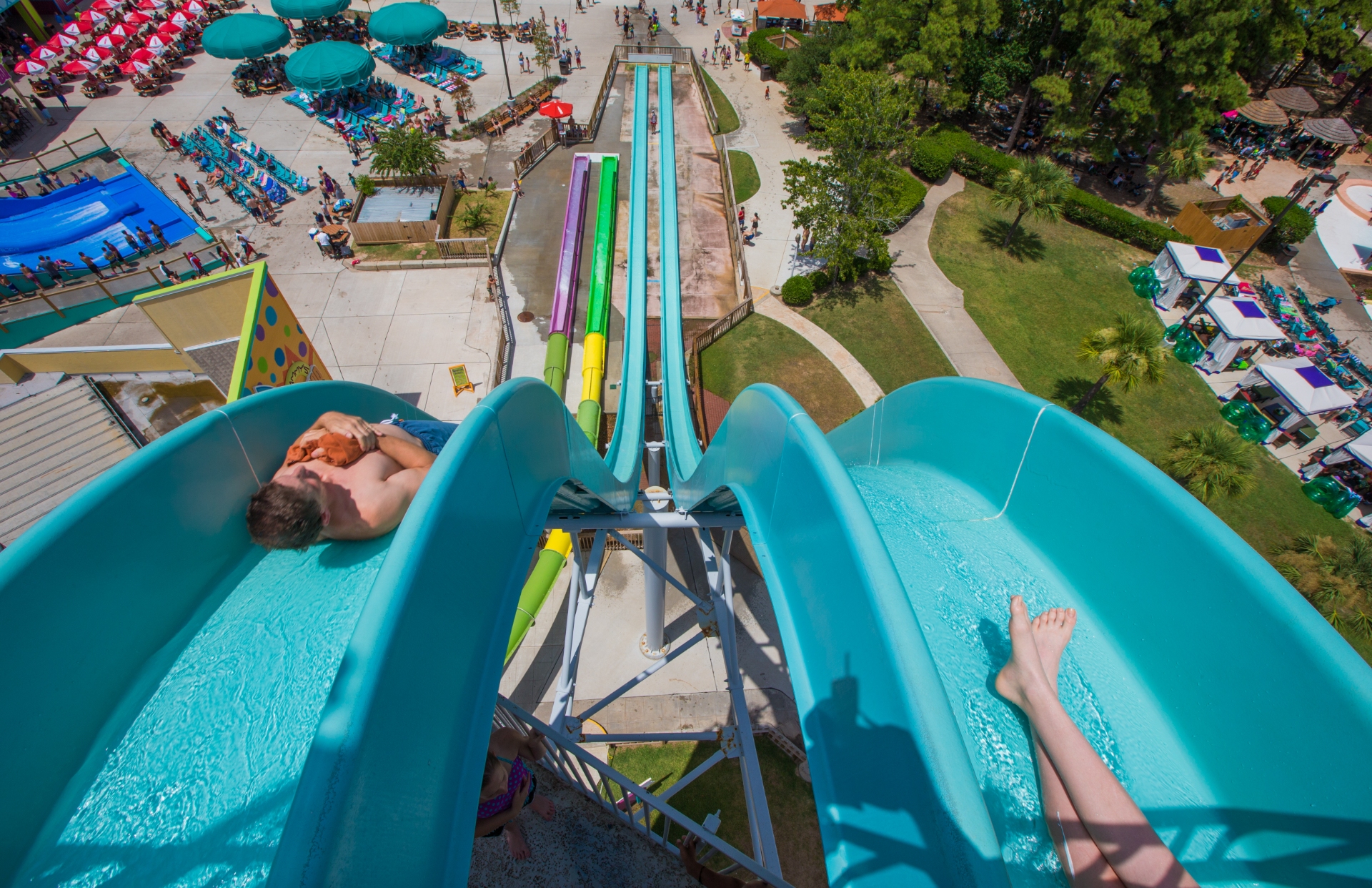 Tips for Beating the Heat at Hurricane Harbor Splashtown